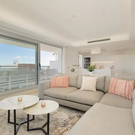 Appartement Stunning Views Of Mountains, Sea, Golf And