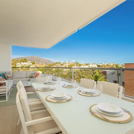 Apartment Stunning Views Of Mountains, Sea, Golf And Benahavís